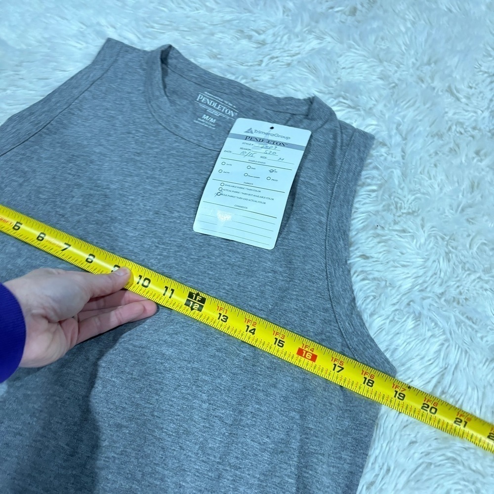 Pendleton Woman’s Cotton Split Back Gray Sleevele… - image 5